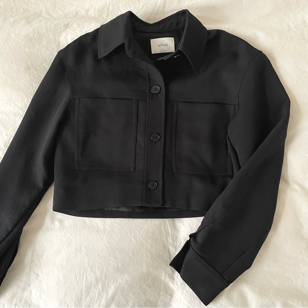 aritzia wilfred little cropped jacket in black